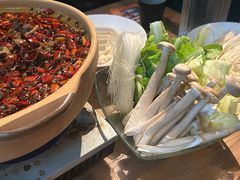 -临界音乐酒馆·小龙虾·江湖菜(华熙LIVE·鱼洞店)
