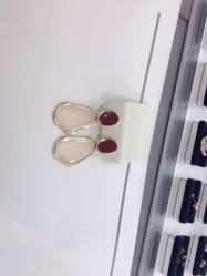 -Wisezone唯点穿耳打耳洞专业国际连锁品牌