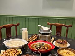 -鱼头泡饭·湖北菜·非物质文化遗产(岳家嘴总店)