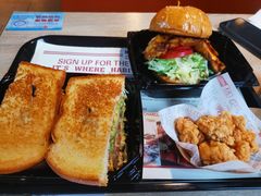 -The Habit Burger Grill 哈比特汉堡(复兴soho店)