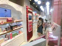 店内环境-4iNLOOK美瞳店(龙之梦购物中心虹口店)