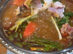 -老滇山寨•云南特色菜•地方菜•民族风情歌舞表演(金碧店)