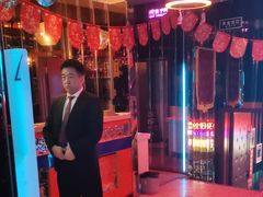 -路边边地标烧烤·川菜·小龙虾·音乐酒馆(良乡长虹店)