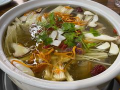 -云南印象昭通天麻火腿鸡(新疆石油花园二期店)