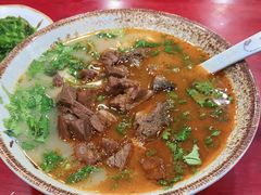 红烧牛肉粉丝汤-金杨拉面王小吃面馆·牛三宝面·红烧牛肉粉