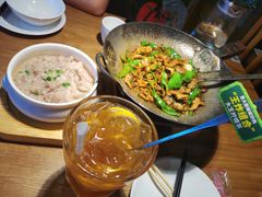 -费大厨辣椒炒肉(万家丽一店)