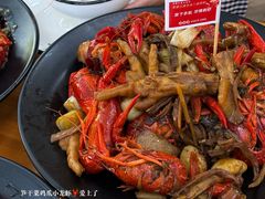 -老鄞江清水龙虾•赵赵家(江北店)