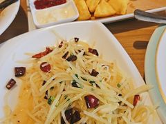 -严记小天府酸菜鱼(西四路店)