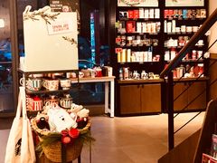 -星巴克(湖州凤凰时代广场店)