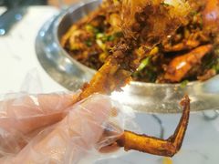 -凤凰路何眼镜香辣蟹(花果园店)