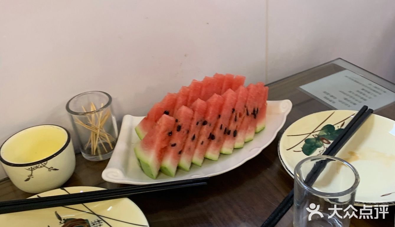 老板便宜了个零头 整体体验还行的，小炒肉