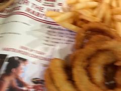-The Habit Burger Grill 哈比特汉堡(爱琴海店)