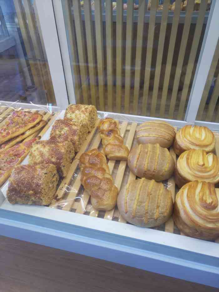 威利发膨胀工厂(大学店)-"服务态度非常好,每次都在威利发买,好吃,.