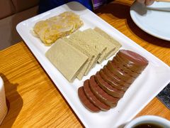 东北三拼-额尔敦传统涮.冰煮羊火锅(乌兰察布体育场店)