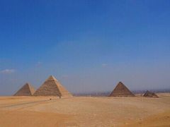 -吉萨金字塔群