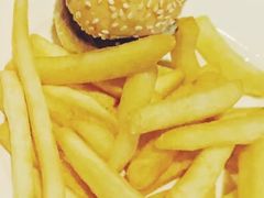 -Geneva日内瓦餐厅(西郊宝成花苑店)