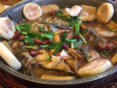-闯关东东北农家菜(崂山石老人店)