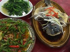 -乡土特色.冷锅鱼.牦牛肉汤锅