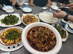 -何猫特色黄焖羊肉