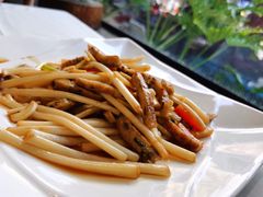 花生苗爆炒鱼松-味可道美食坊(福基路店)