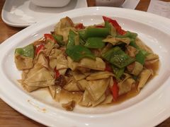 尖椒炒豆皮-小土豆北方菜馆(方庄店)