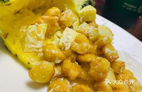 Pineapple Fried Pork with Crispy Dough Stick