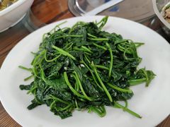 生炒番薯叶-德食竹园塘农庄(巧克力王国店)