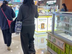 -宝龙城(杭州滨江店)