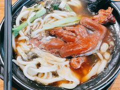 猪脚砂锅面-小义乌砂锅拉面(海事共享区店)