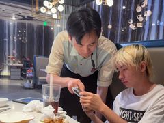 -海底捞火锅(长宁路龙之梦店)
