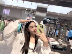 -枫叶小镇奥特莱斯