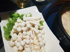 -大匠工房古船木艺术餐厅·猪肚鸡专门店(长白仙岛店)