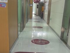-雅悦齿科(顾村公园店)