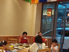 -乡土特色.冷锅鱼.牦牛肉汤锅