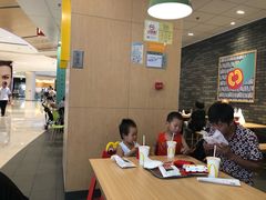 大堂-麦当劳(龙湖北京大兴天街店)