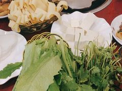 -聚首堂·特色小吃·肘子(什刹海德胜门店)