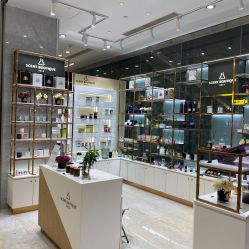 -SCENT BOUTIQUE