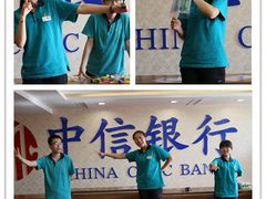 -兜莱·亲亲袋鼠国际早教