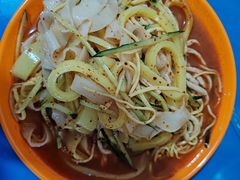 -玲玲米粉·新疆现炒米粉(大十字总店)