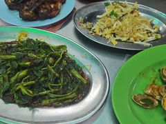-黄亚华小食店(Jalan Alor)