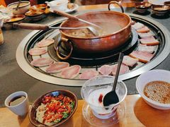 -阿山卓·野生菌火锅·纳西火塘烤肉