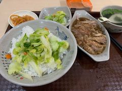 卤肉饭-台北风味(第一家快餐)