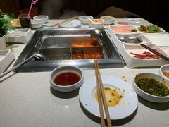 -海底捞火锅鲜切牛肉主题店(长寿路店)