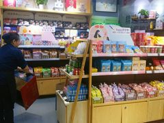零售区-良品铺子(财富又一城店)