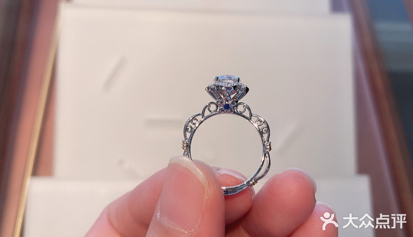 花款钻石戒指💍