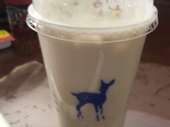 满庭芳&nbsp;茉莉轻乳茶-瑞幸咖啡(蔚蓝国际店)