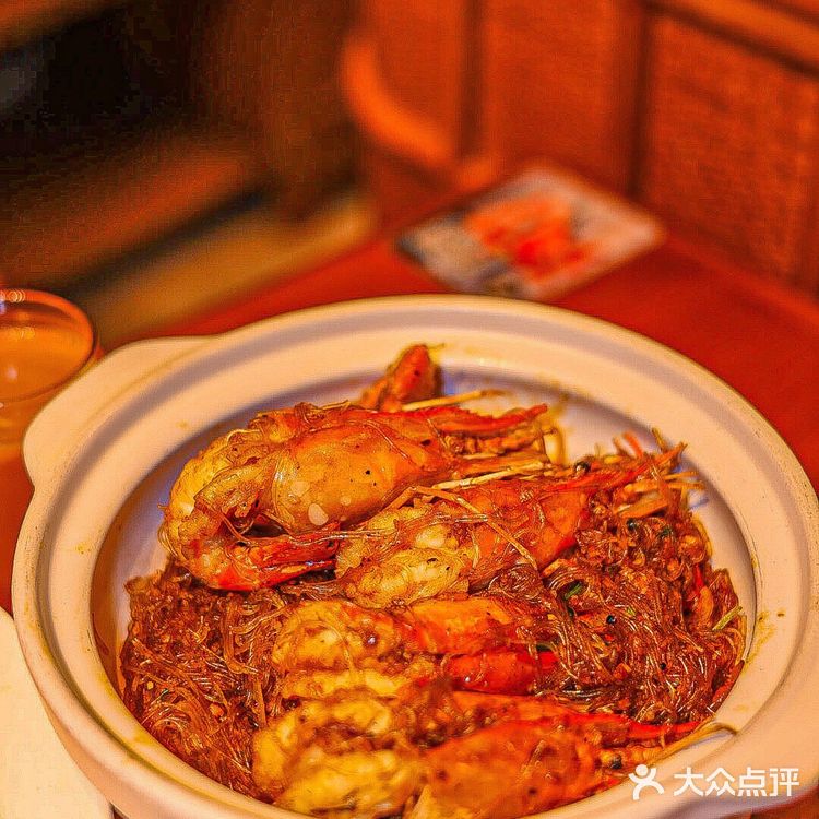 在上海能够入围2023必吃榜上榜餐厅的新时泰