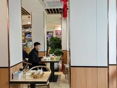 -闫家驴肉老店(华电一校店)