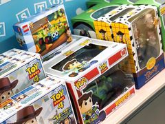 -泡泡玛特POPMART(上海环球港店)