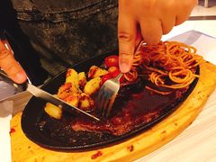 -必胜客(武汉欢乐谷店)